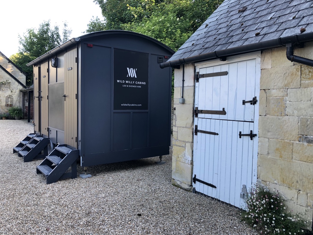 Our Guide to Wedding Toilet Hire: Ensuring Comfort and Convenience for&nbsp;guests.